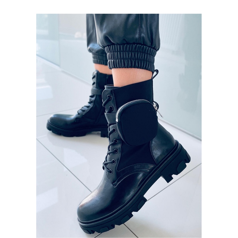 Kotníkové šněrovací boty Victor Black - Inello černá 2