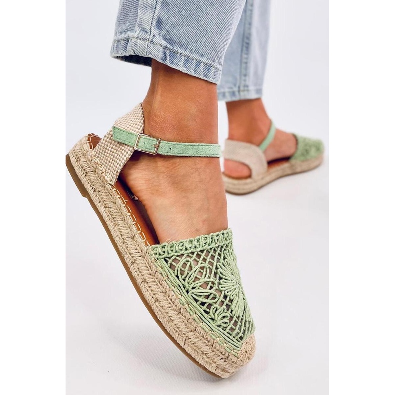 Zelené prolamované espadrilkové sandály zelený 1