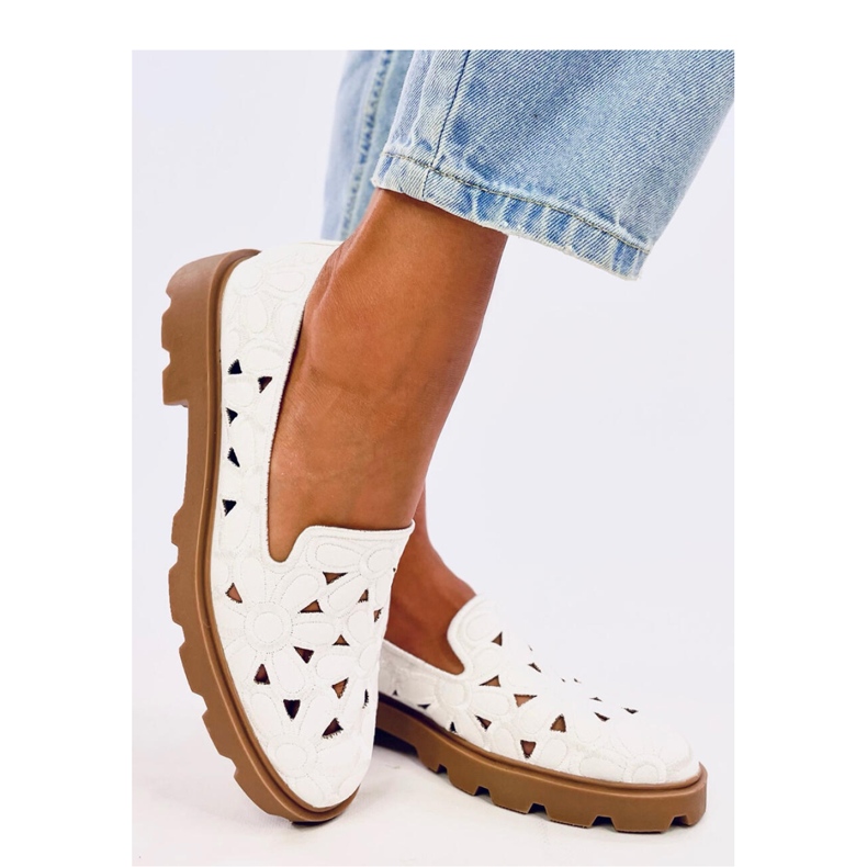 Bílé prolamované mokasíny bílý 1