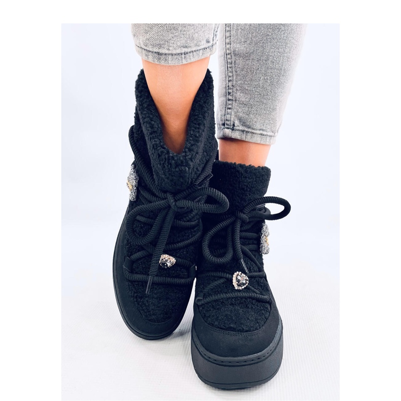 Černé boty do sněhu z ovčí kůže černá 2