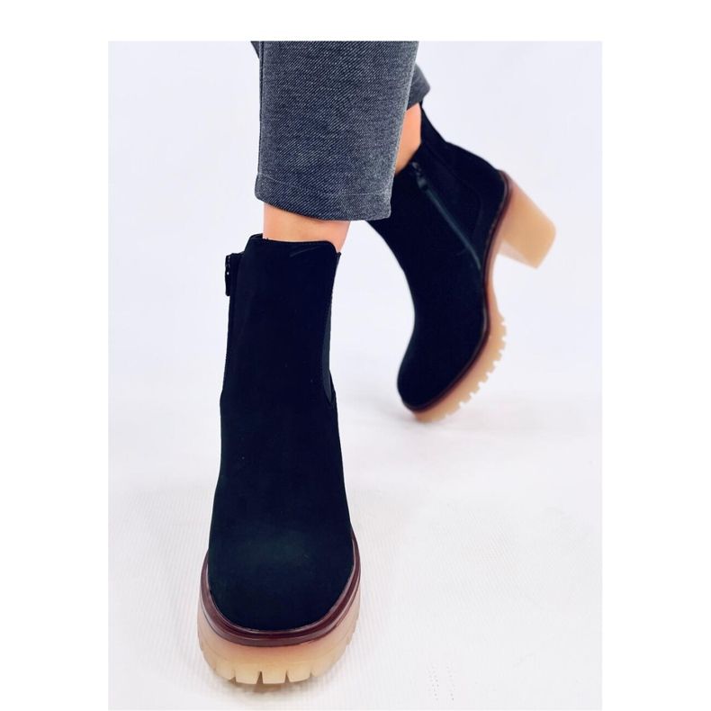 Kozačky na širokém podpatku a chrániči Mattis Black - Inello černá 2