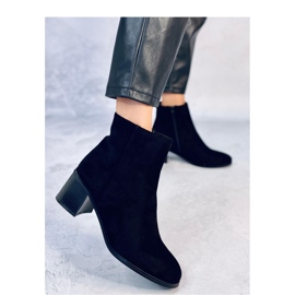 Klasické kotníkové boty na podpatku Annie Black - Inello černá 2