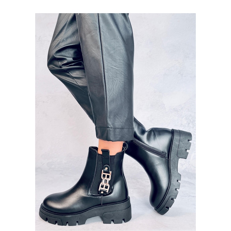 Dámské chelsea boty Vida Black - Inello černá 2