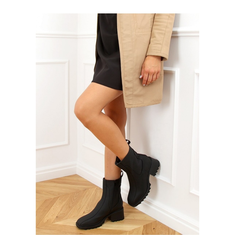 Dámské černé kozačky QT33P Black - Inello černý 2