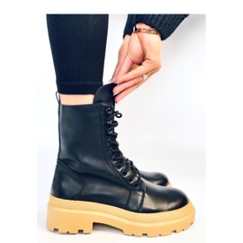 Šněrovací kotníkové boty s chráničem černá 1