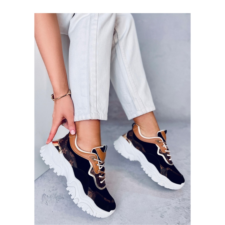 Tenisky na klínku Nesbit Black - Inello černá 1