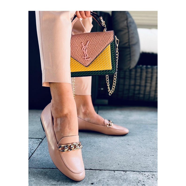 Nahé dámské mokasíny s řetízkem béžový 2