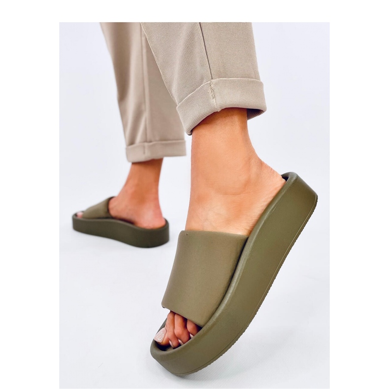 Měkké dámské sandály Fontes Oliver - Inello zelená 1