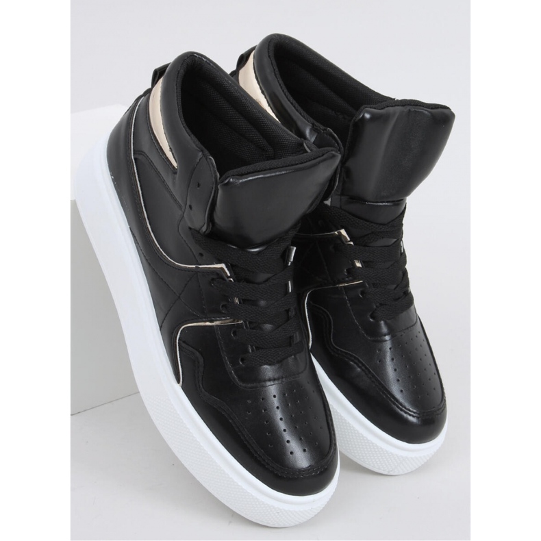 Erva Black vysoké sportovní boty - Inello černá 1