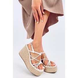 Pascai White sandály espadrilky na klínku - Inello bílý 1