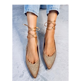 Balerínky s kamínky na otevřeném podpatku Vonda Champagne - Inello žlutá 1