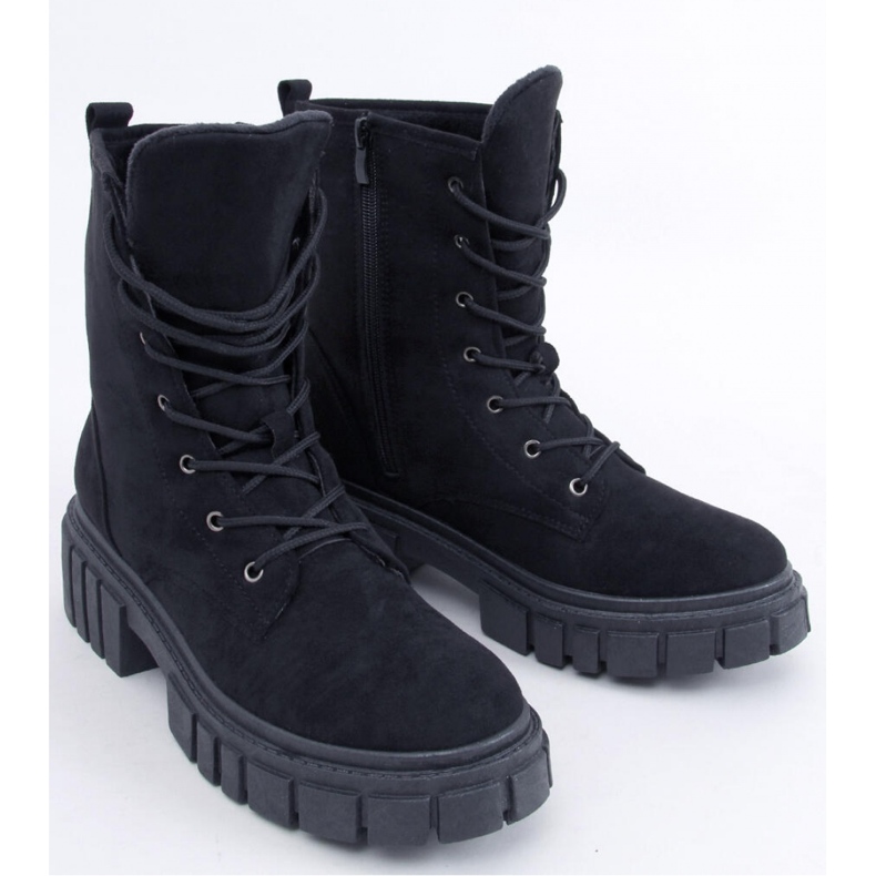 Kelis Černé šněrovací kotníkové boty - Inello černá 1