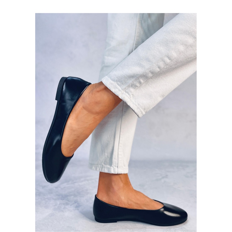 Balerínky s koženou vsadkou Tova Black - Inello černá 1