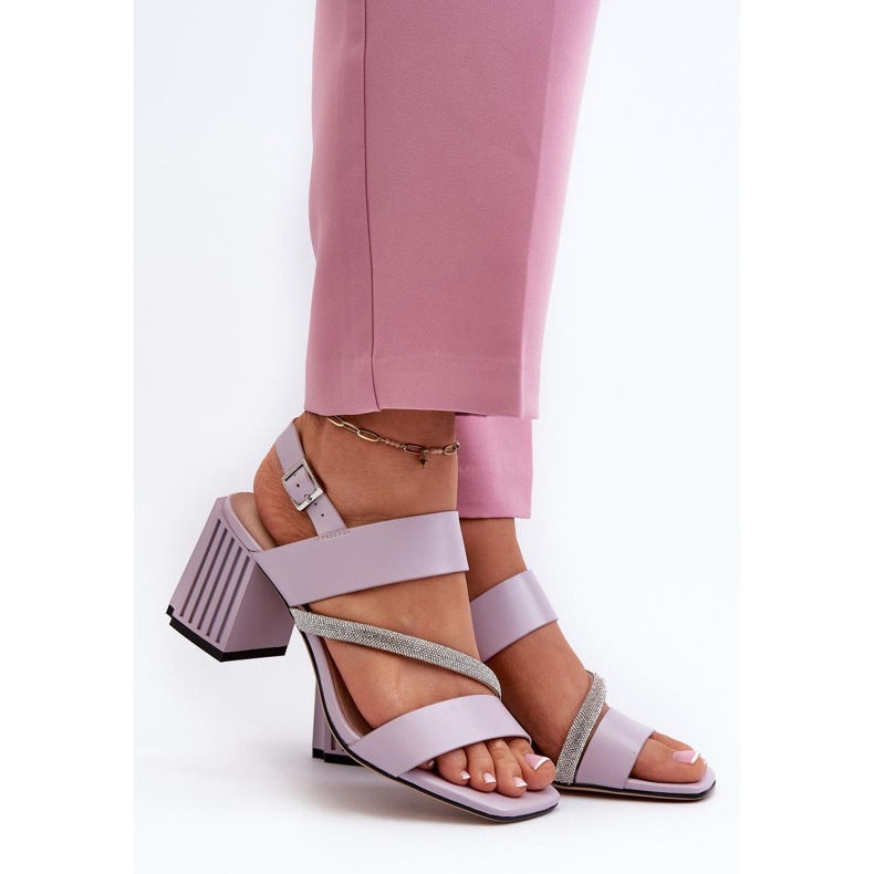 Fialové dámské sandály na vysokém podpatku fialový 1 Fialové dámské sandály na vysokém podpatku fialový 1