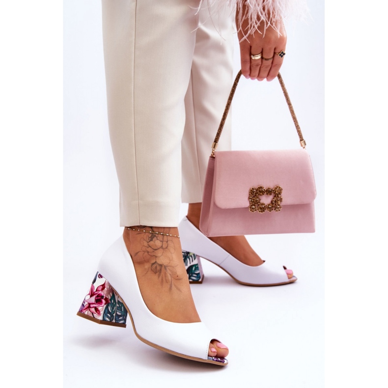 Dámské lodičky na ozdobném podpatku Lewski Pumps Lewski White Groch bílý 1