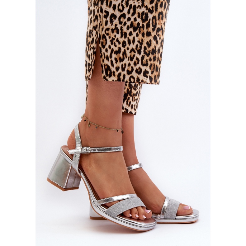 Step in style Sandály Model Tessata C-147 Silver - Krok ve velkém stylu šedá 1