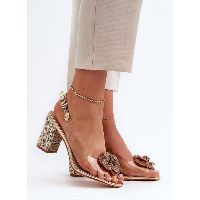 Step in style Sandály Model S.Barski MR38-356 Gold - Krok ve velkém stylu žlutá 1 Step in style Sandály Model S.Barski MR38-356 Gold - Krok ve velkém stylu žlutá 1