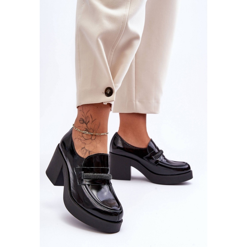 Boty na vysokém podpatku s černým zdobením černá 1