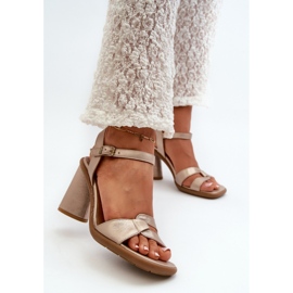 Sandály Model Maciejka 06029-25 Gold - Step in style žlutá 1