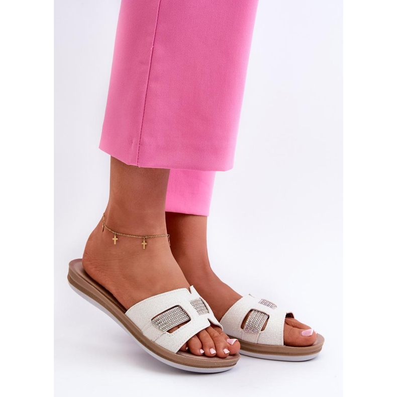 Step in style Sandálové žabky Model Inblu BA000050 White - Krok ve velkém stylu bílý 1 Step in style Sandálové žabky Model Inblu BA000050 White - Krok ve velkém stylu bílý 1