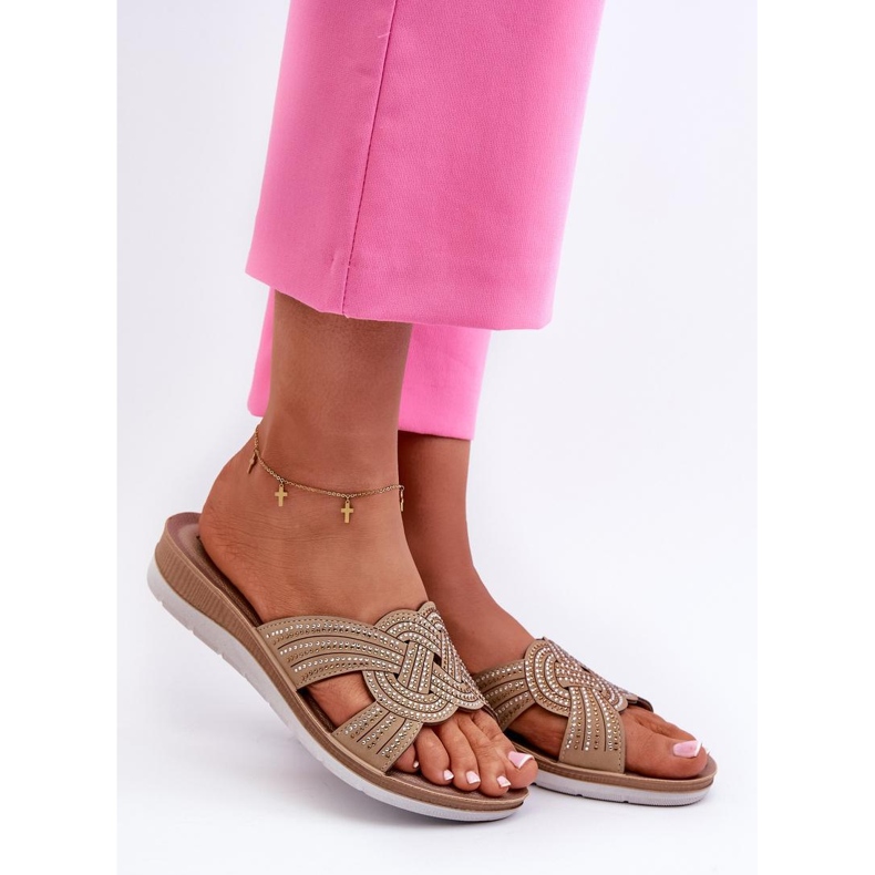 Step in style Sandálové žabky Model Inblu BV000037 Béžová - Krok ve stylu béžový 1