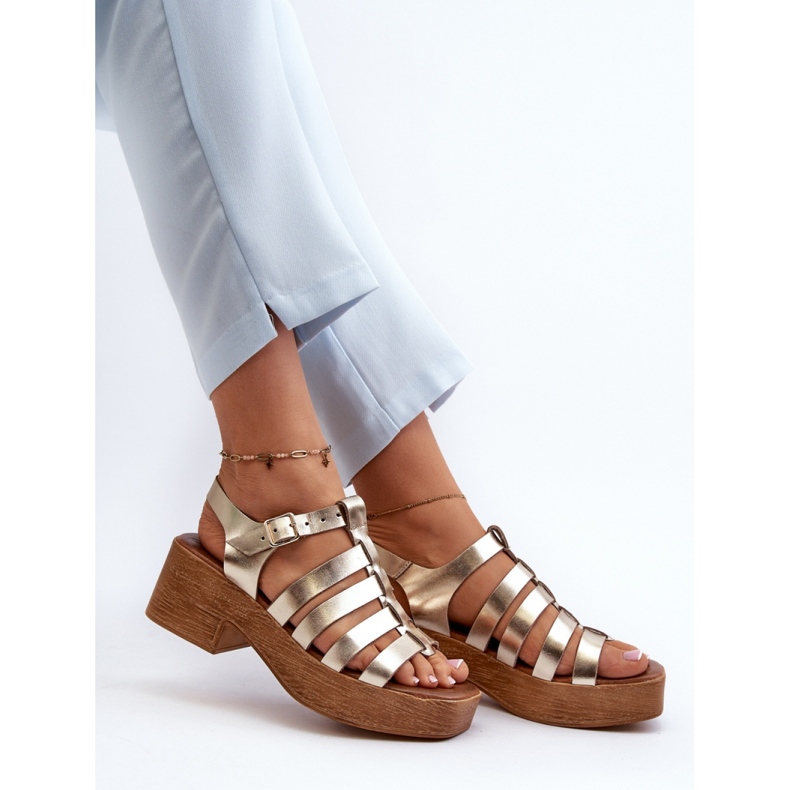 Step in style Sandály Model Zazoo 40410 Gold - Krok ve velkém stylu žluť 2