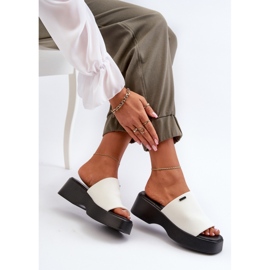 Step in style Sandálové žabky Model Big Star NN274022 White - Krok ve velkém stylu bílý 1 Step in style Sandálové žabky Model Big Star NN274022 White - Krok ve velkém stylu bílý 1