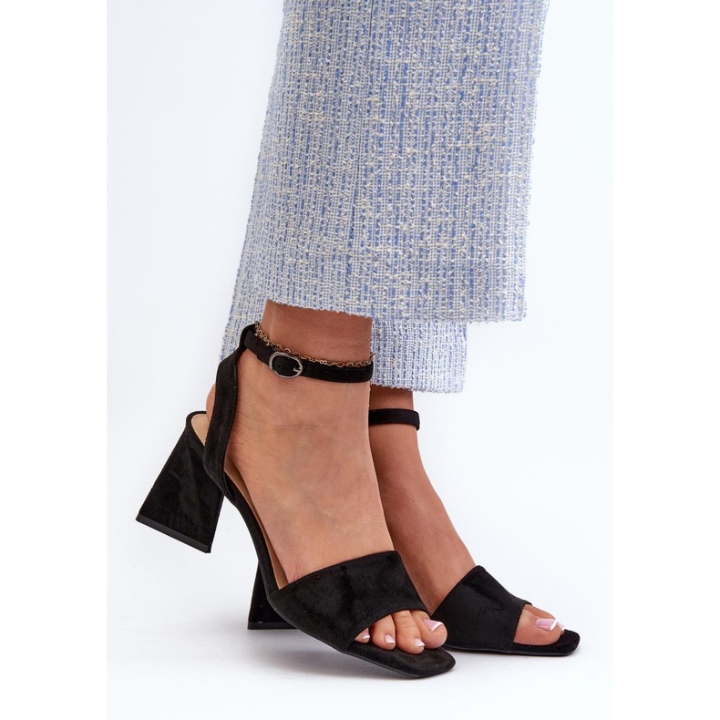 Step in style Sandály Model Upttima 17328 Black - Krok ve velkém stylu černá 1