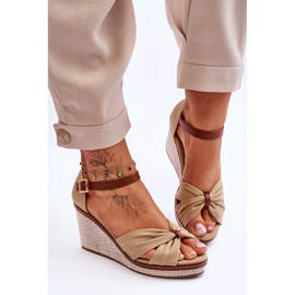 Step in style Sandály Model Daphne M338 Beige - Krok ve velkém stylu béžový 1
