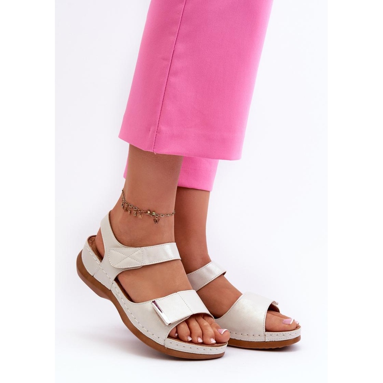 Step in style Sandály Model Iphiope 22SD98-0146 Silver - Krok ve velkém stylu šedá 1