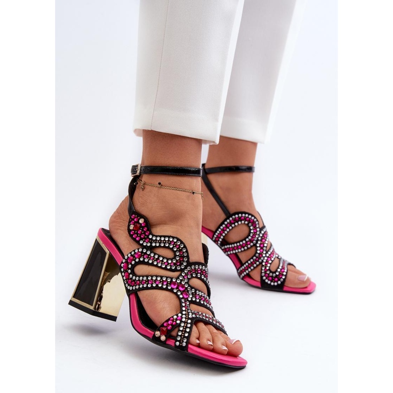 Dámské sandály se zdobením na patě černá 1