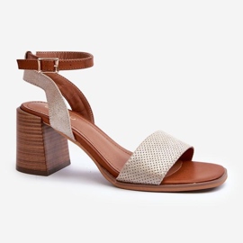 Step in style Sandály Model Ronvia 24SD35-7082 Gold - Krok ve velkém stylu žluť 2