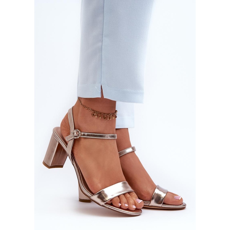 Zlaté/šampaňské sandály zlatý 1