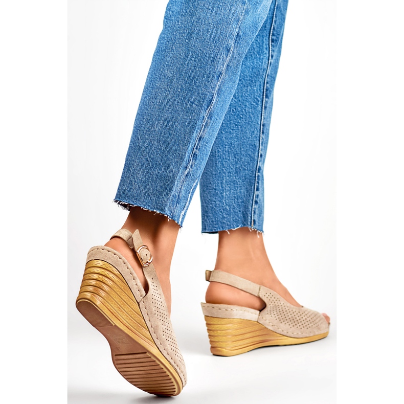 Dámské sandály na klínku GD-FL1243KH, béžové béžový 1 Dámské sandály na klínku GD-FL1243KH, béžové béžový 1