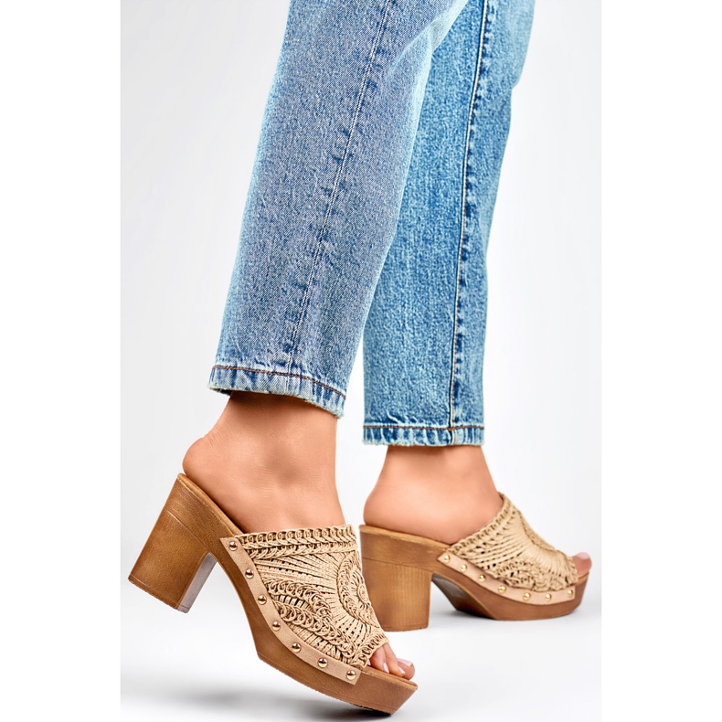 Dámské žabky C388BE, béžové béžový 1