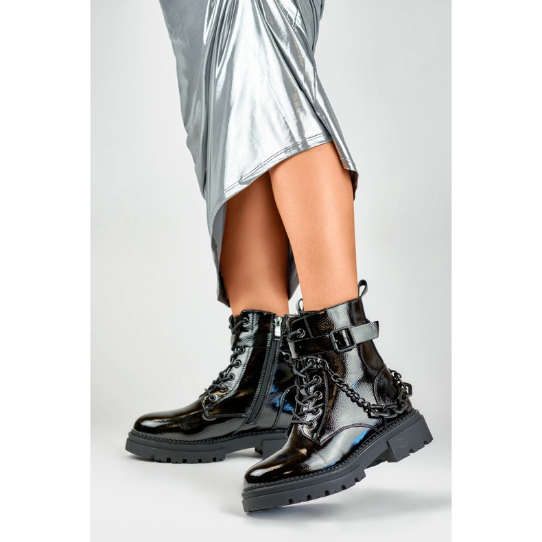 Workers Model 250013B-LA Černý lak - PRIMO 2