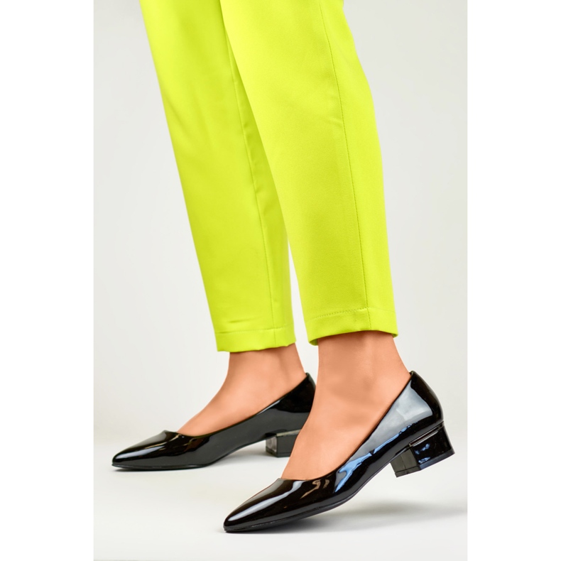 Dámské patentované lodičky GD-XR106C-B černá 1 Dámské patentované lodičky GD-XR106C-B černá 1