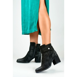 Boty Model 260041B-SU Černý semiš 2