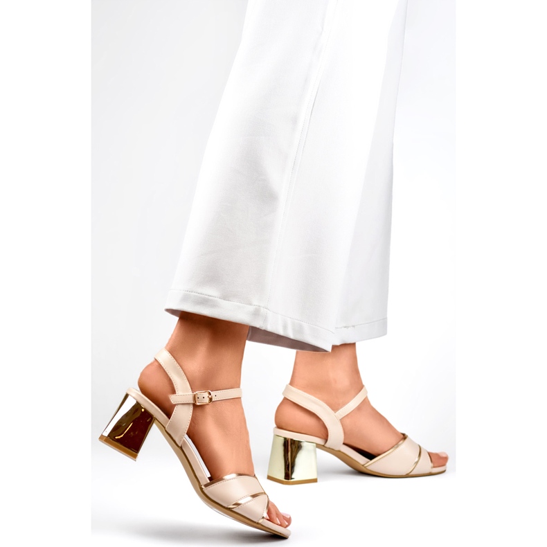 Sandály Model GD-FL1133BE béžový 1