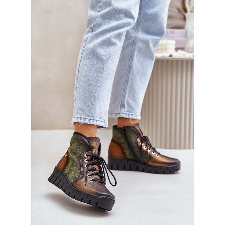 Kožené kotníkové boty na platformě a klínu Maciejka 06702-09 Zelená a zlatá 2