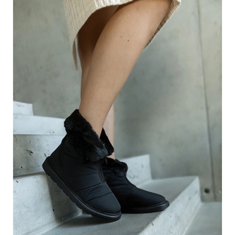 Černé zateplené sněhule s límcem Edidda černý 1