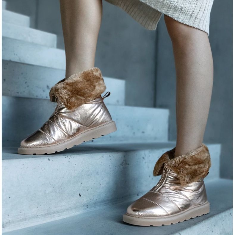 Zlaté zateplené sněhule Edidda s límečkem zlatý 1