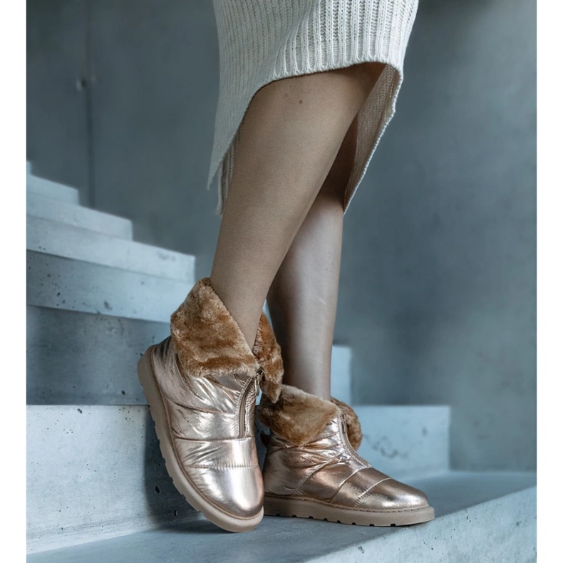 Zlaté zateplené sněhule Edidda s límečkem zlatý 2