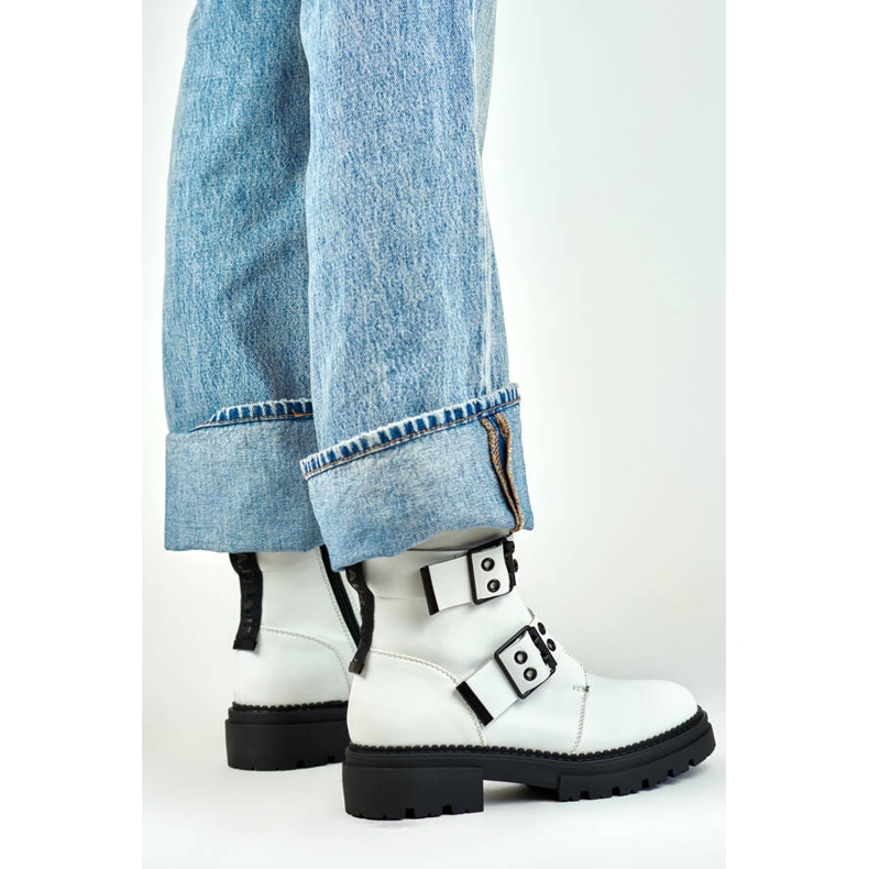 Dámské lakované pracovní boty s přezkami, bílá 250007W-PU bílý 2