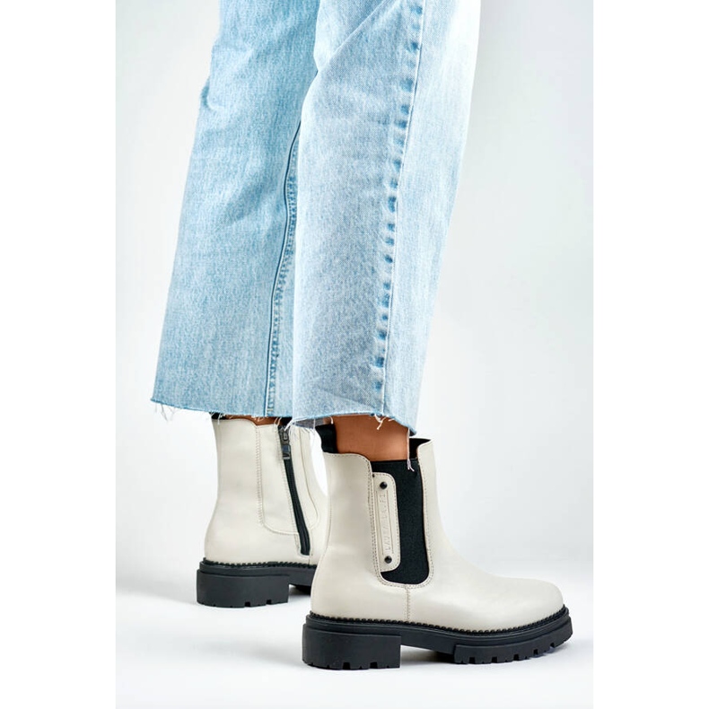 Dámské kotníkové boty se silnou podrážkou, světle béžová Laura La.Fi 250004BE-PU béžový 2