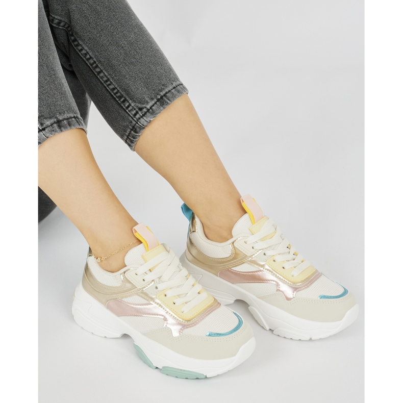 Dámská sportovní obuv se silnou podrážkou zlatý 1