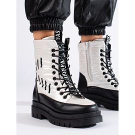 Dámské zateplené tašky na platformě Vinceza v černé a bílé barvě bílý 1