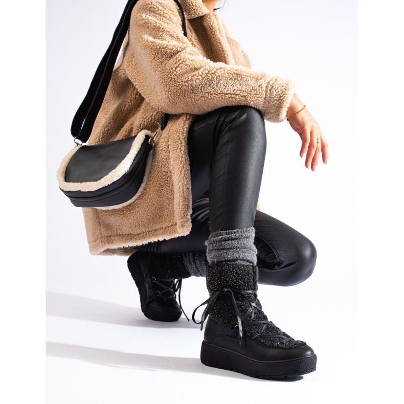 Černé dámské sněhule na platformě černý 1