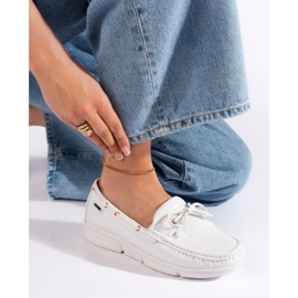 Goodin Pohodlné bílé dámské mokasíny bílý 1