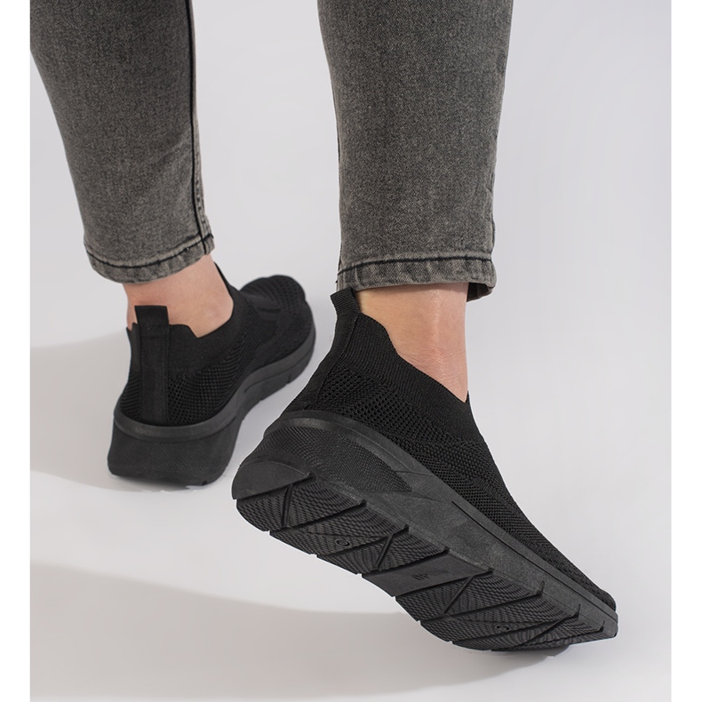 Černé dámské fitness boty černá 2